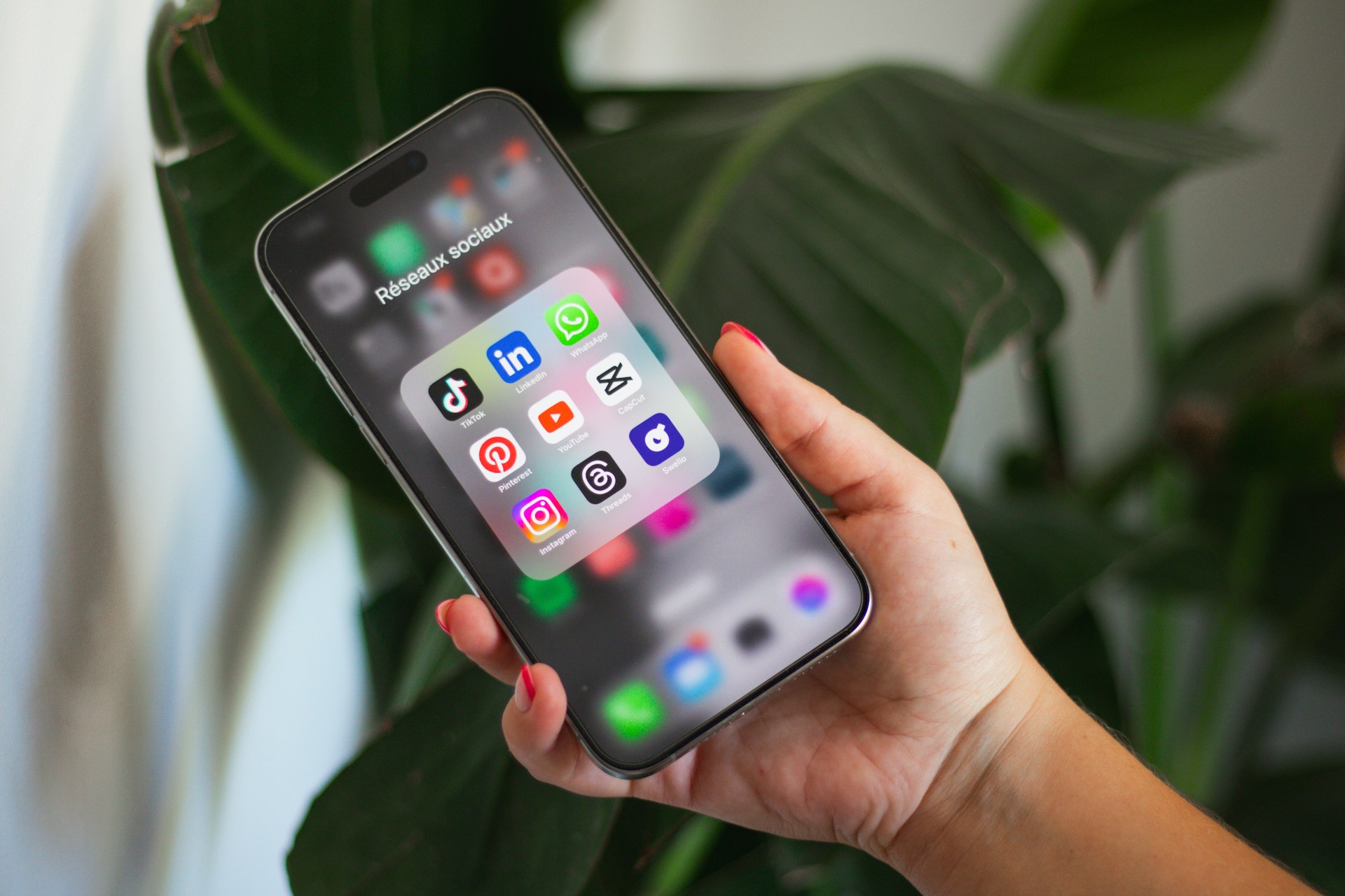 How to Use Saved TikTok Clips and Audio for Learning, Research, and Presentations