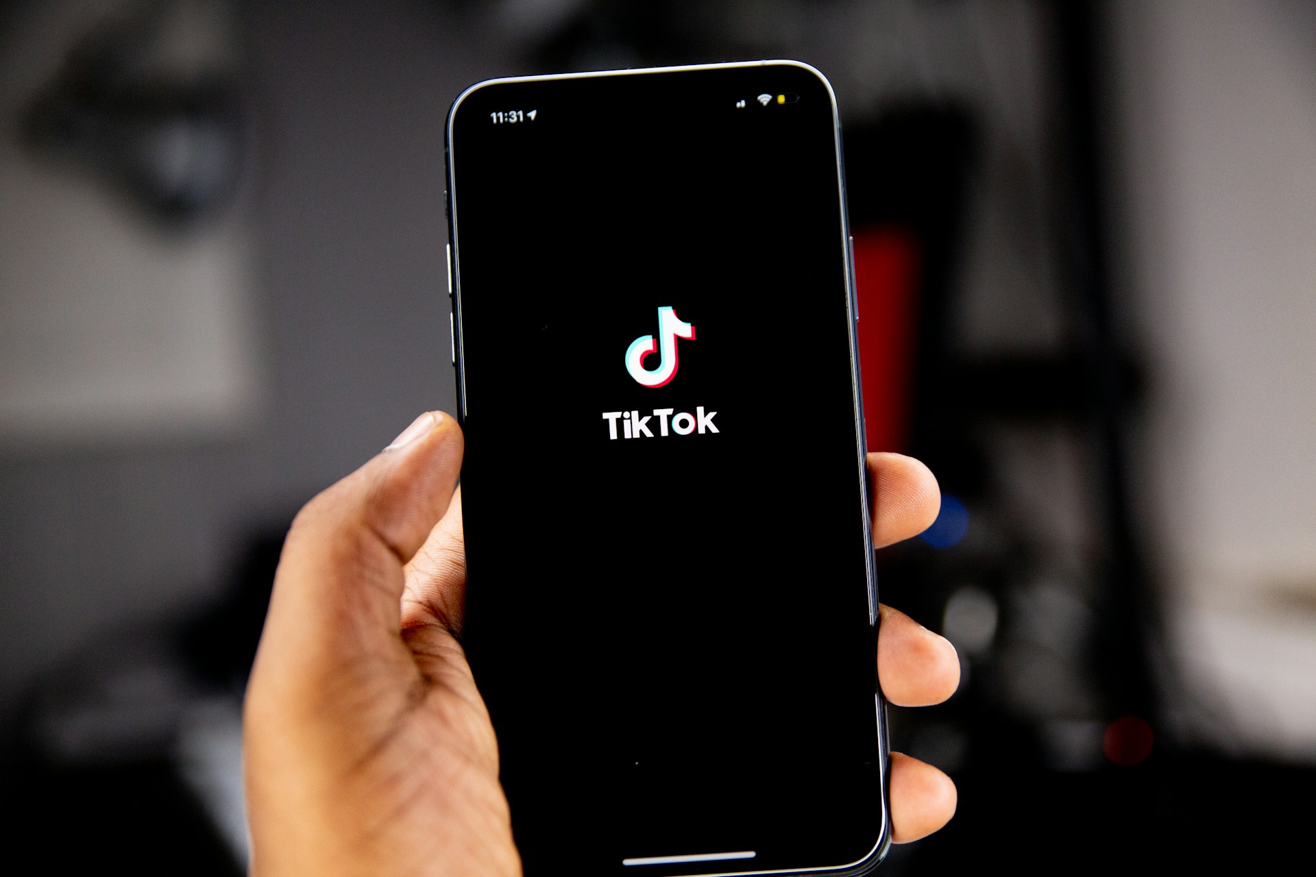 TikTok Live: What You Can Save and Which Restrictions Apply